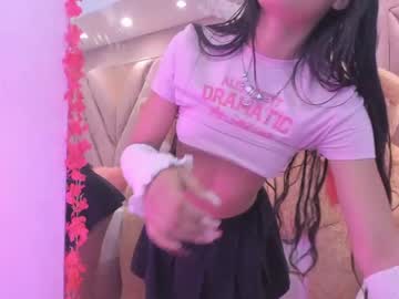 chloe_larson