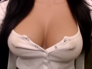 jennie_titty