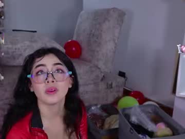 vi_anayaa