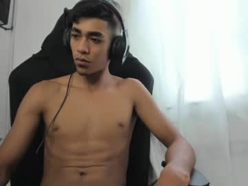 alienbigcock_01