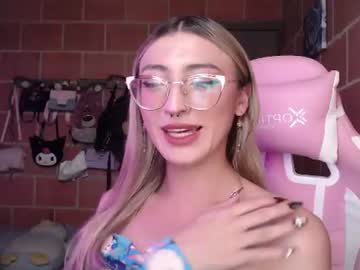 andrea_camila