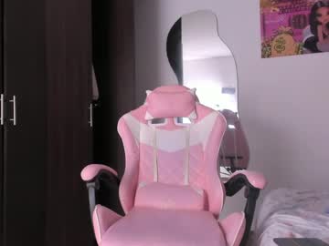 kendal_hot1
