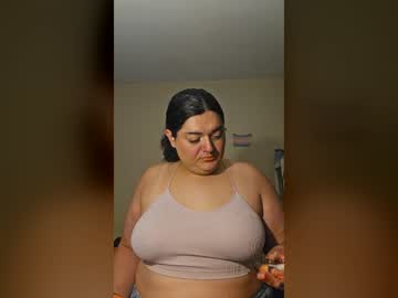 chubby transwoman